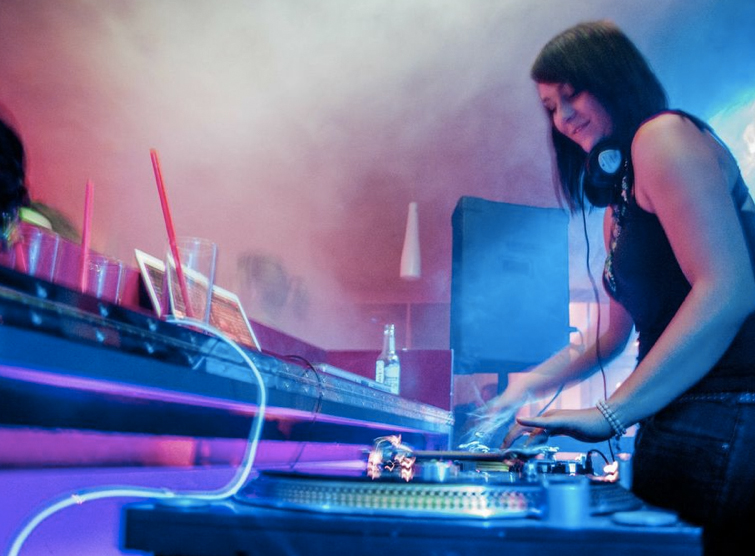 DJane Sima